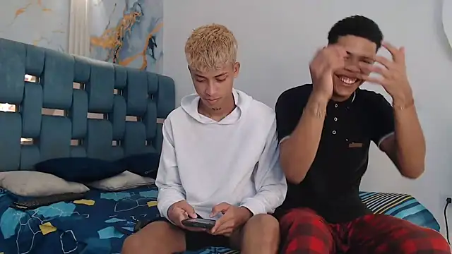 EMPIRE BOYS1 online show from March 28, 2026, 7:15 pm