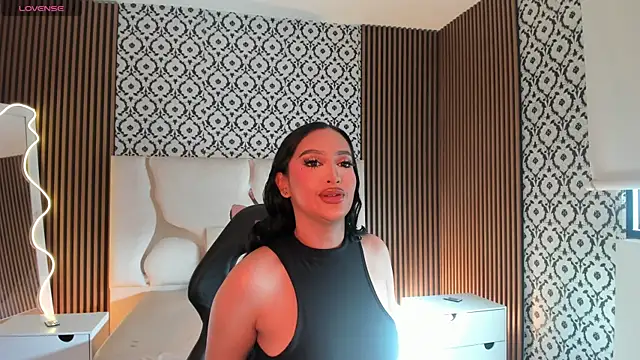 BEELLA TAY1 online show from April 10, 2026, 12:34 pm