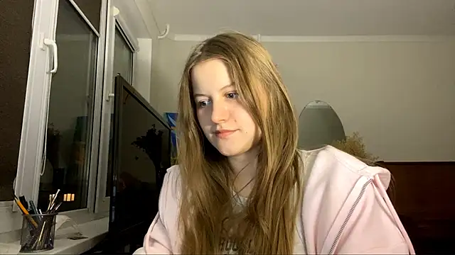 SeritaPickett online show from October 30, 2025, 5:21 pm