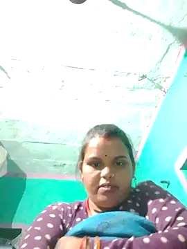 Monika cuty online show from October 12, 2025, 3:35 pm