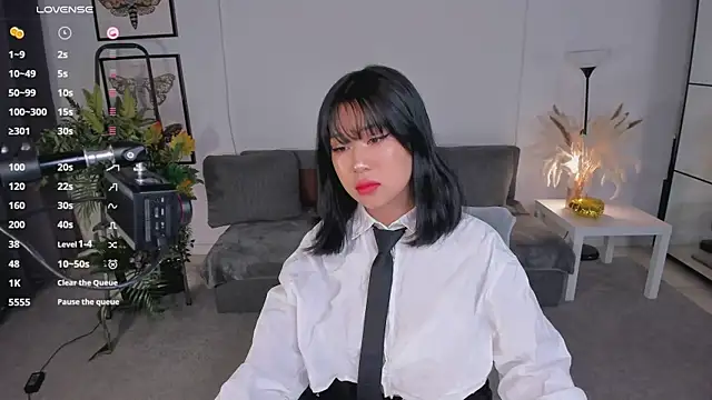 Erika Kim online show from January 17, 2026, 6:39 am