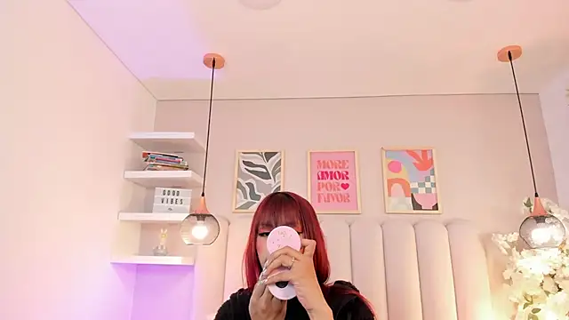 Isabella  gonzalez  online show from December 15, 2025, 2:28 am