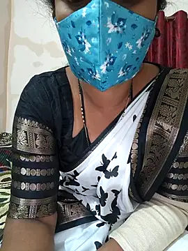 Snapshot of Best_Kannada_Couple chatting on October 20, 2025, 5:13 pm Best Kannada Couple online show from October 20, 2025, 5:13 pm