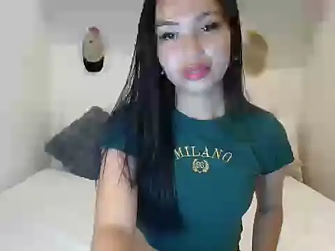 ItsXxxcole3 online show from May 12, 2026, 4:35 pm