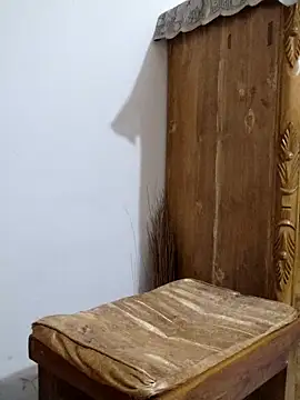 Tanha18 online show from November 17, 2025, 5:11 am