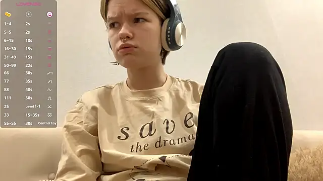 LorRebak online show from December 17, 2025, 12:32 pm