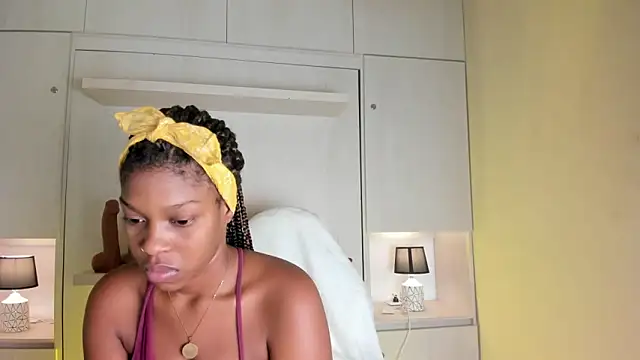 Snapshot of MaraBaker chatting on February 20, 2026, 11:45 am MaraBaker online show from February 20, 2026, 11:45 am