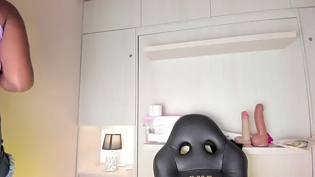 Snapshot of MaraBaker chatting on February 7, 2026, 11:29 am MaraBaker online show from February 7, 2026, 11:29 am