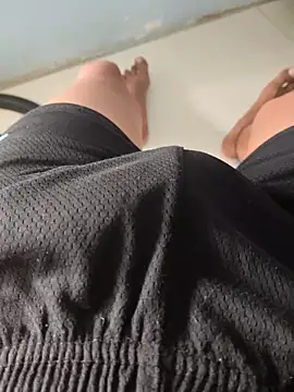 Snapshot of Rayangiss chatting on October 22, 2025, 8:52 pm Rayangiss online show from October 22, 2025, 8:52 pm