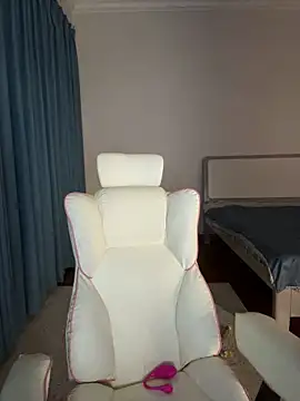 yiyi 3523 online show from March 27, 2026, 2:51 pm