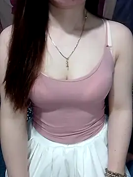 LeanaLy online show from March 22, 2026, 7:43 am