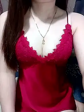 LeanaLy online show from March 19, 2026, 10:32 pm