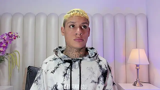 Snapshot of GaelCarter chatting on February 18, 2026, 3:37 am GaelCarter online show from February 18, 2026, 3:37 am