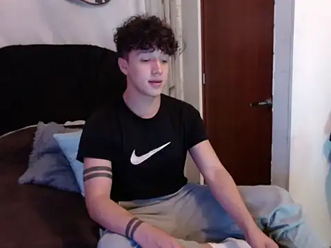 charly 926 online show from December 2, 2025, 10:55 pm