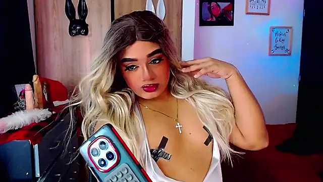 Snapshot of Sofiabigcock22 chatting on November 16, 2025, 1:16 pm Sofiabigcock22 online show from November 16, 2025, 1:16 pm