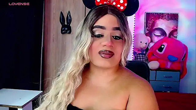 Snapshot of Sofiabigcock22 chatting on October 18, 2025, 8:55 pm Sofiabigcock22 online show from October 18, 2025, 8:55 pm