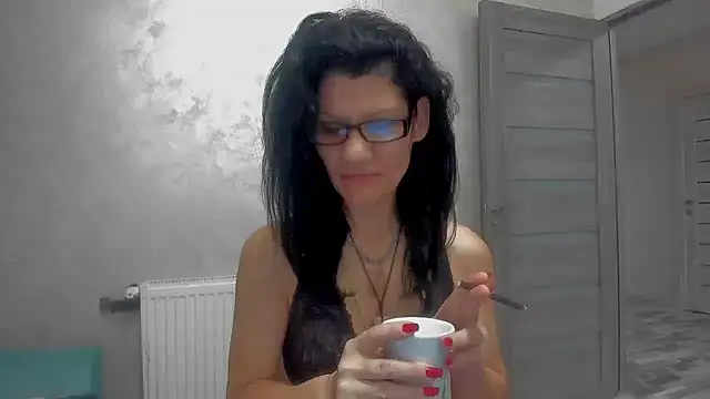 Snapshot of SweetSin40 chatting on February 15, 2026, 7:57 pm SweetSin40 online show from February 15, 2026, 7:57 pm