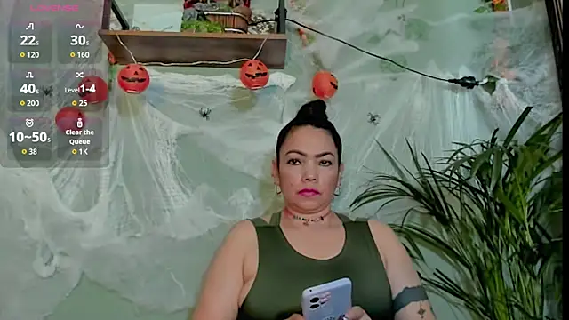 Sharlott smith online show from October 30, 2025, 10:28 pm