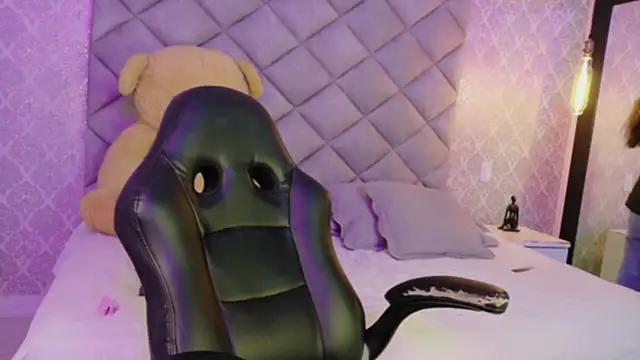 Snapshot of CARO_ADAMS1 chatting on November 21, 2025, 11:31 am CARO ADAMS1 online show from November 21, 2025, 11:31 am