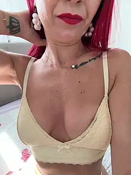 Miss-85 online show from June 21, 2026, 1:39 pm