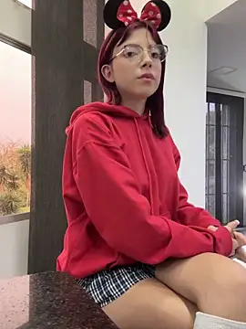 l0lita sweet online show from October 22, 2025, 11:09 am