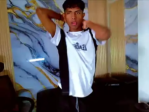 Snapshot of Mick_storm chatting on October 29, 2025, 6:51 pm Mick storm online show from October 29, 2025, 6:51 pm