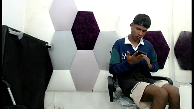 Snapshot of Mick_storm chatting on November 26, 2025, 6:08 pm Mick storm online show from November 26, 2025, 6:08 pm