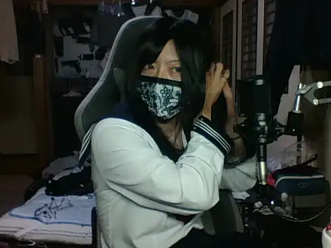 harinyanxxx online show from October 18, 2025, 4:53 pm