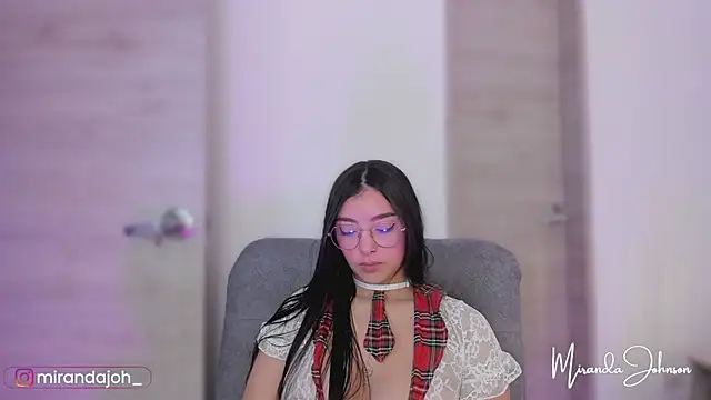 Snapshot of MirandaJohnson_ chatting on October 31, 2025, 12:13 pm MirandaJohnson online show from October 31, 2025, 12:13 pm