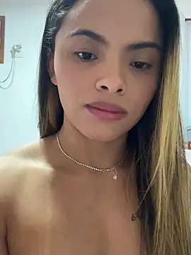 safadinhaquenteW online show from July 22, 2026, 3:03 pm