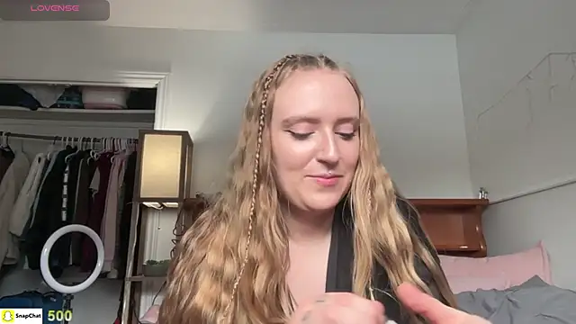 Pattyworld69 online show from April 11, 2026, 5:27 pm