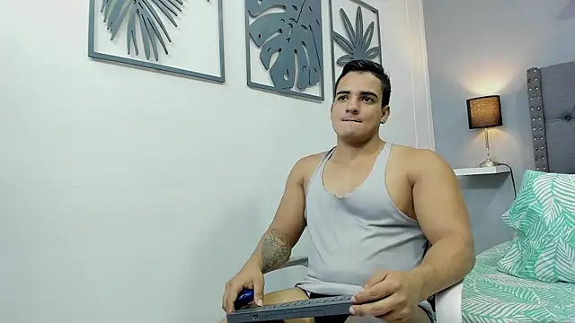 violeta and maxx online show from October 30, 2025, 1:59 am