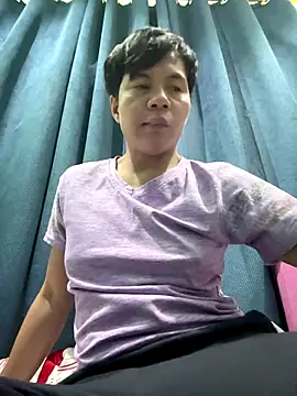 Snapshot of trishacummerts chatting on October 18, 2025, 9:06 pm trishacummerts online show from October 18, 2025, 9:06 pm