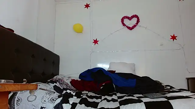 picante70  online show from November 4, 2025, 9:46 am