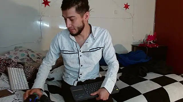 picante70  online show from December 4, 2025, 11:20 am