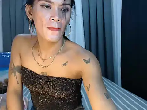 kettie  online show from November 6, 2025, 2:21 pm