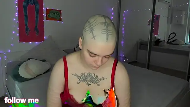 len be online show from November 16, 2025, 11:04 am