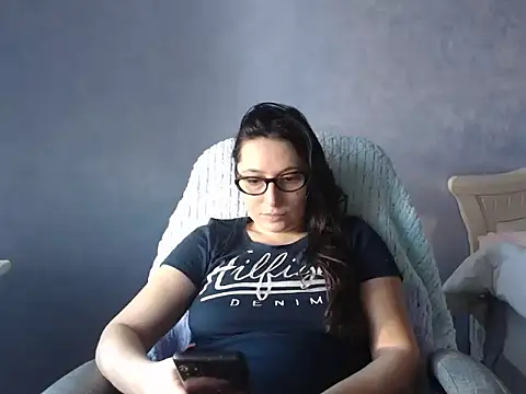 LuckyLisa23 online show from March 27, 2026, 2:51 pm