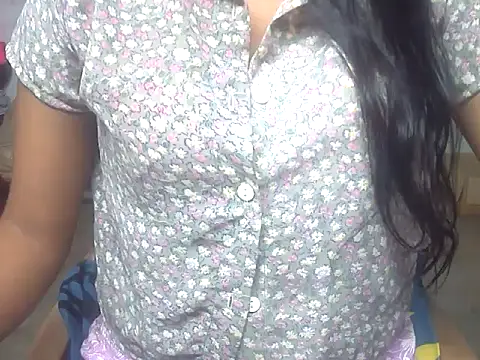 Snapshot of shalu_02 chatting on October 14, 2025, 5:52 am shalu 02 online show from October 14, 2025, 5:52 am