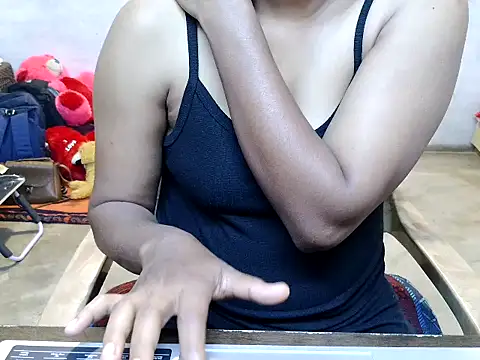 Snapshot of shalu_02 chatting on November 15, 2025, 12:42 pm shalu 02 online show from November 15, 2025, 12:42 pm