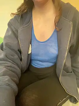 KittieCreme online show from April 27, 2026, 1:20 pm