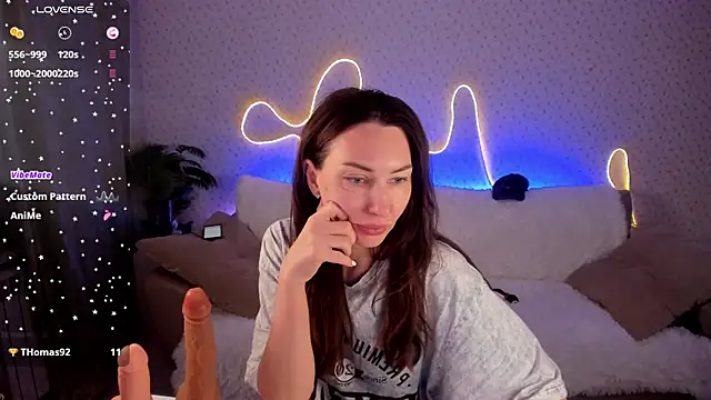 Lilith Sora online show from April 12, 2026, 1:53 am