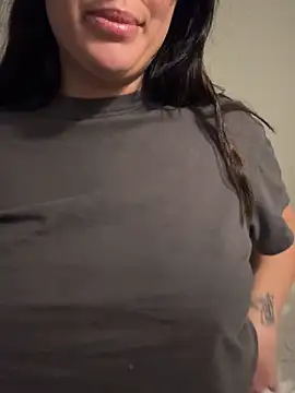 mamimamacitaaa online show from October 16, 2025, 4:15 pm