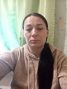 HollyDollsi online show from January 8, 2026, 7:14 am