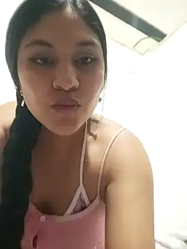 Snapshot of Pocahont_as chatting on October 22, 2025, 3:06 am Pocahont as online show from October 22, 2025, 3:06 am