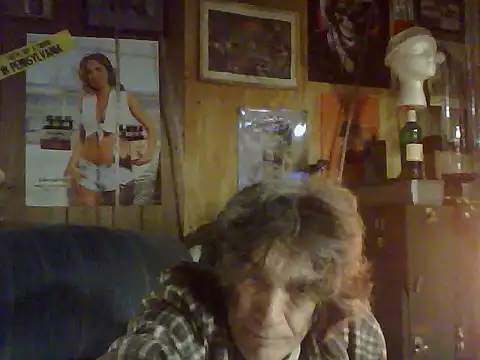 Snapshot of OldManOnline chatting on February 6, 2026, 5:47 am OldManOnline online show from February 6, 2026, 5:47 am