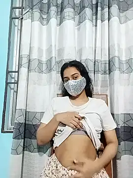 Hot Baby250 online show from October 26, 2025, 10:26 am