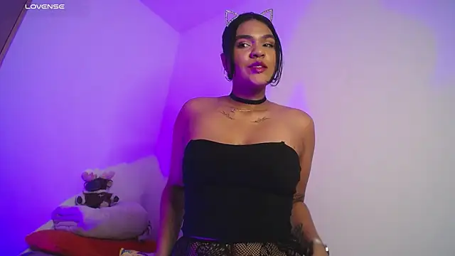 Miranda kim  online show from October 30, 2025, 11:01 pm