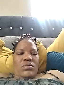 CaramelBoootie online show from February 9, 2026, 3:54 pm