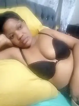 CaramelBoootie online show from January 14, 2026, 5:49 pm